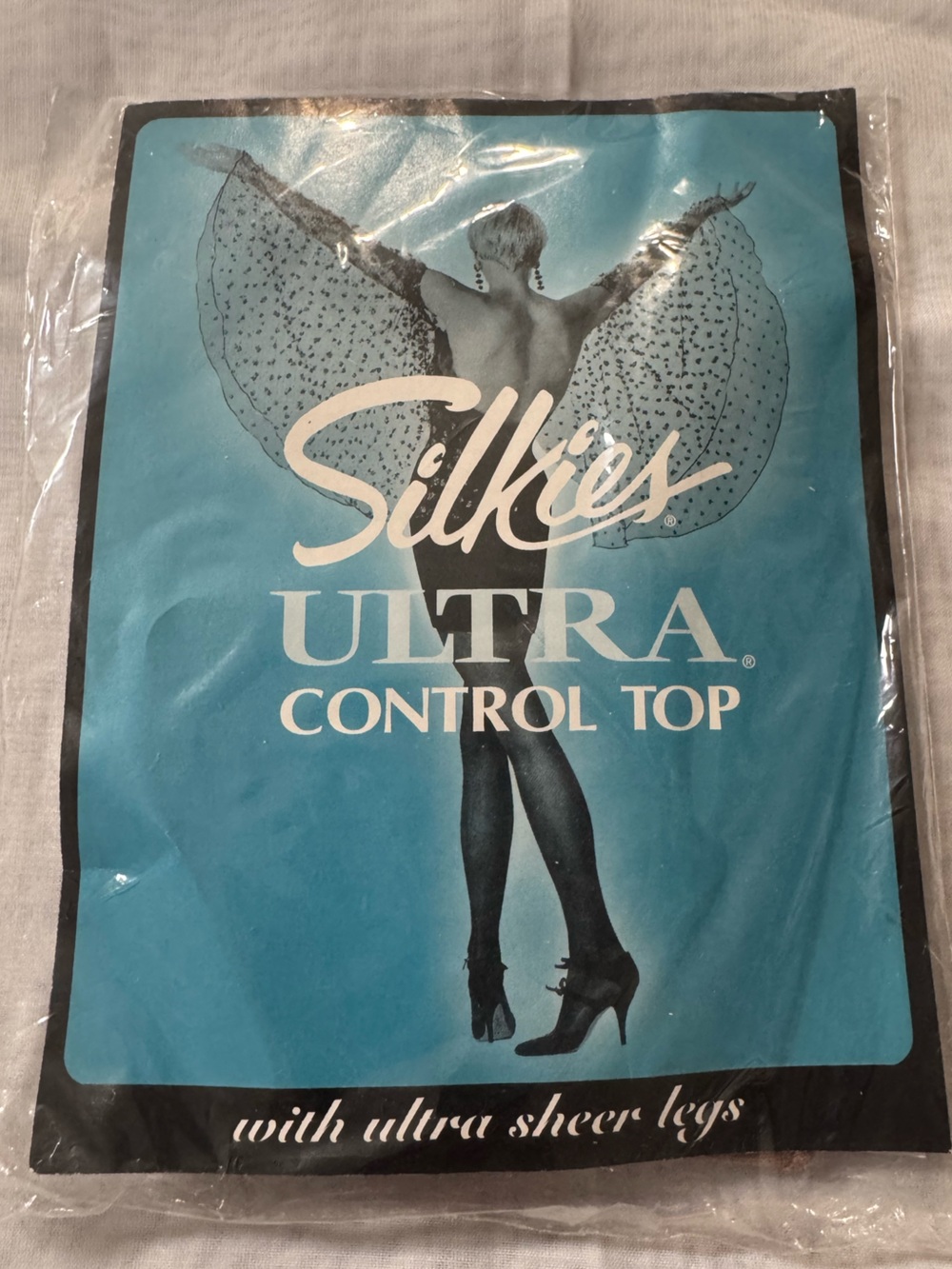 Silkies Ultra Control Top w/sheer legs pantyhose/Hosiery-Medium Natural/Nude NWT